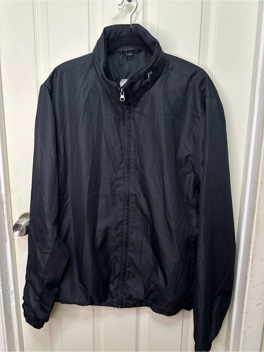 Sport Authority Men's Large Black Interstate Batteries Hooded Windbreaker #600